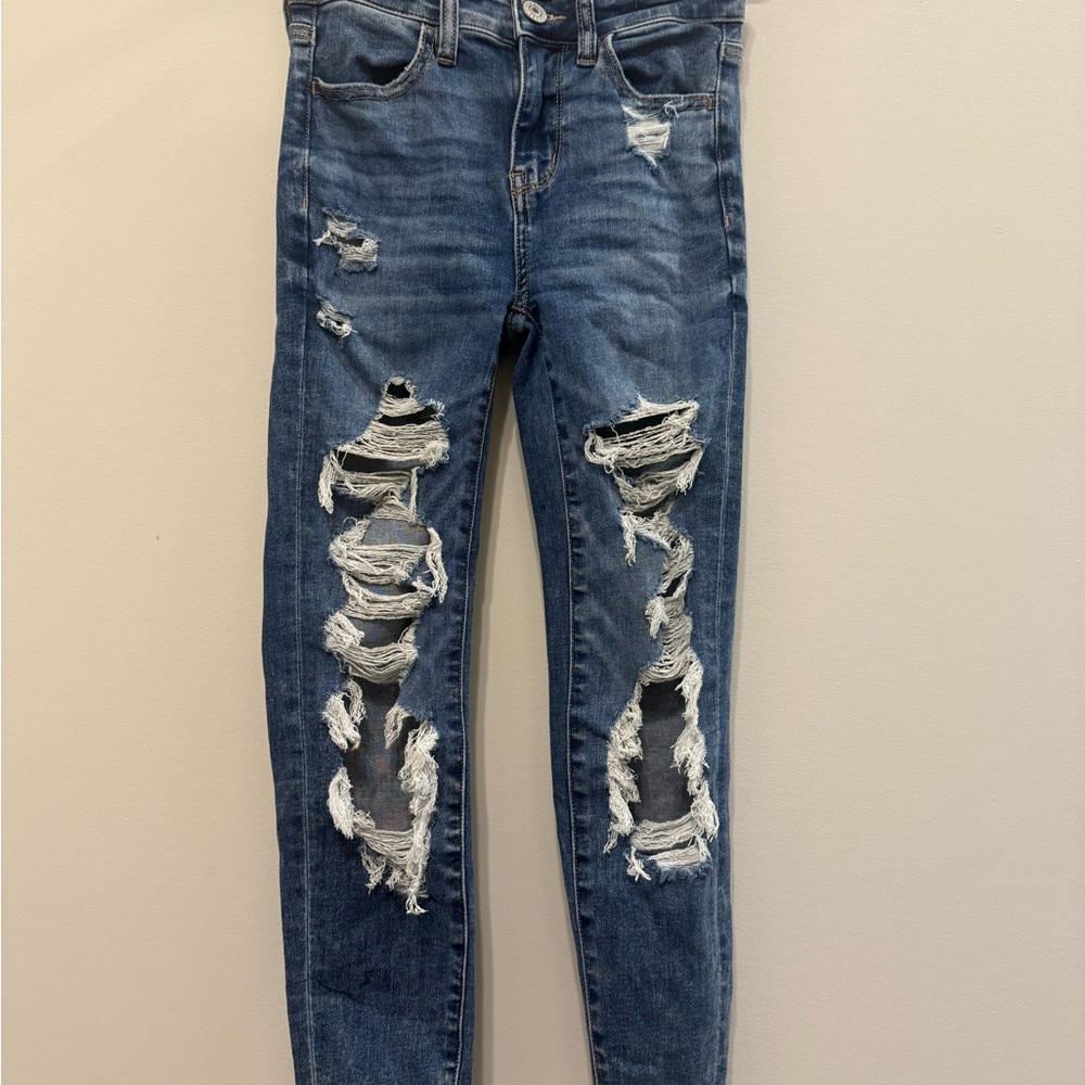 American Eagle Distressed Blue Jeans